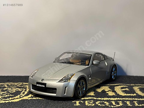 Autoart Diecast Model 1:18 Nissan Araba - 1314657989