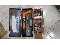 çivi tabancası ve 3 kutu çivisi takımı(yani resimde görülen ürün