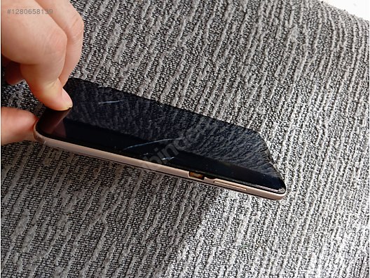 Used & Brand New Items / Cell Phones & Accessories / Cell Phones / Xiaomi / Mi A2 Lite (Redmi 6 Pro)