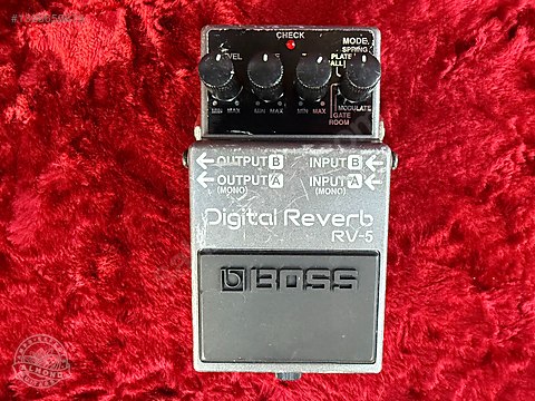 Boss RV-5 Digital Reverb - Efekt Pedalı ve Diğer Enstrüman Yan
