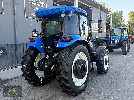 Machinery / Agricultural Machines / Tractors / New Holland / TD90D