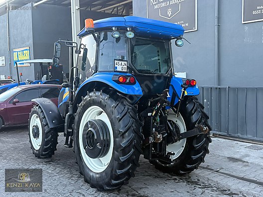 Machinery / Agricultural Machines / Tractors / New Holland / TD90D