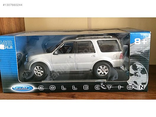 WELLY 1/18 LINCOLN NAVIGATOR 2005 on sahibinden.com - 1307660244