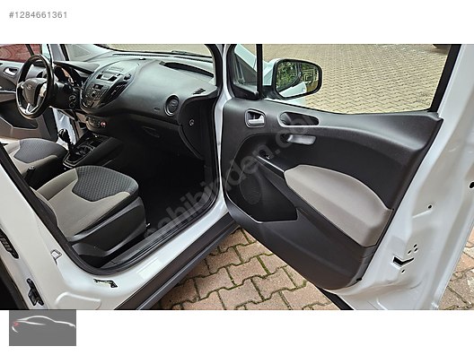 Vasıta / Minivan & Panelvan / Ford / Tourneo Courier / 1.5 TDCi Delux