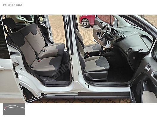 Vasıta / Minivan & Panelvan / Ford / Tourneo Courier / 1.5 TDCi Delux