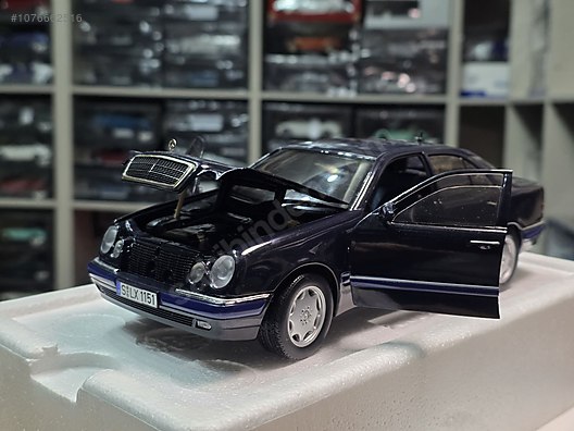 1/18 Sunstar - Mercedes-Benz W210 E320 Hatasız kutulu ürün on