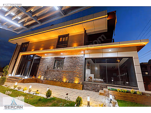 KARAHÜYÜKTE HATIP CADDESİNE 1 PARSEL İÇERDE 5+1 GENİŞ TEK VİLLA #1273662989