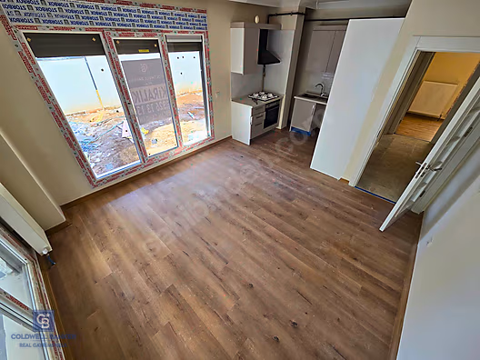 Acıbadem Yaprak Sokakta 2+1 Kiralık Sıfır Daire Net 45m²