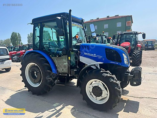 Machinery / Agricultural Machines / Tractors / New Holland / TT60 Classic