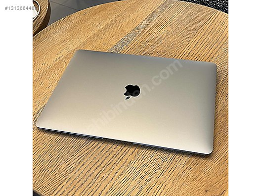 Apple Macbook / 142 devir M1 Macbook Air 256GB (Kutulu) on