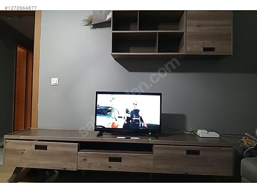 Used & Brand New Items / Home Decor / Furniture / Dining Room / Dining Room Set