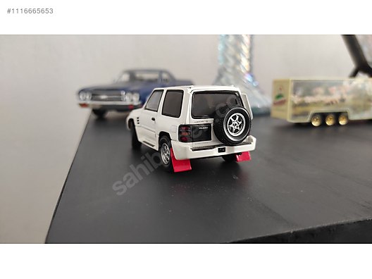 Mitsubishi pajero diecast new arrivals