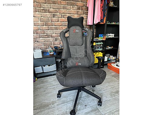 Used & Brand New Items / Gaming & Gamers Exclusive / Gaming Equipment / Gaming Chair