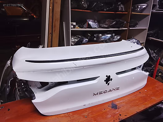 MEGANE 4 BAGAJ KAPAĞI ORJ - Renault Bagaj Kapağı Fotoğrafı