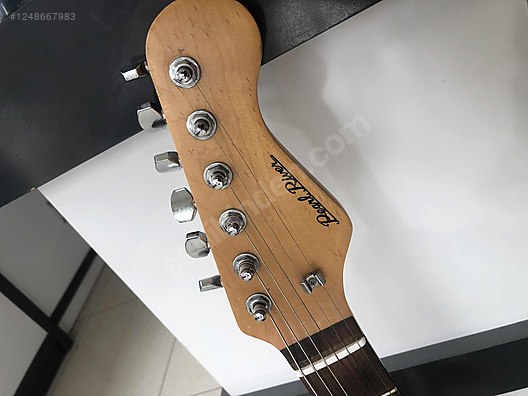 İkinci El ve Sıfır Alışveriş / Müzik / Müzik Aletleri / Telli Çalgılar / Gitar / Elektro