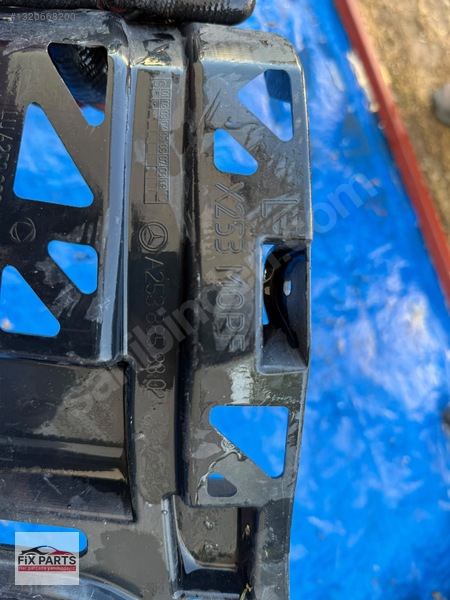 Mercedes GLC Tampon Tutacağı