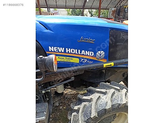Machinery / Agricultural Machines / Tractors / New Holland / T3.70F