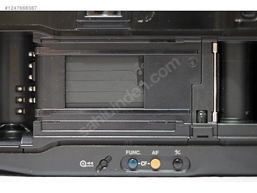 Used & Brand New Items / Cameras & Photographic Equipment / Analogue Film Cameras / 35 mm SLR / Canon