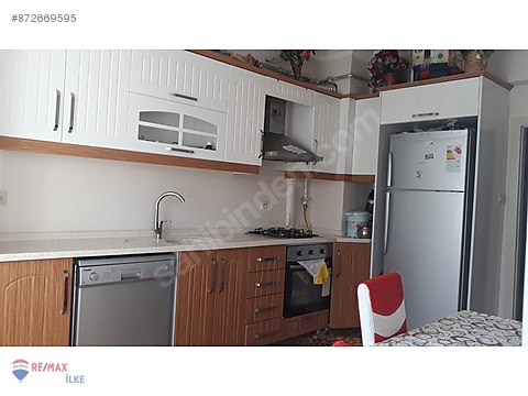 Remax Ilke Den Kurt Deresi Nde Satilik 3 1 Arakat Daire