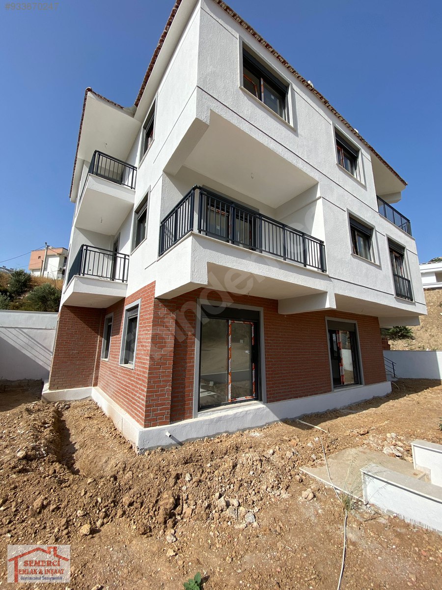 YENİFOÇA�DA SATILIK 2+2 SIFIR TRİPLEKS Satılık Müstakil Ev İlanları