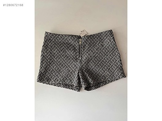 İkinci El ve Sıfır Alışveriş / Giyim & Aksesuar / Kadın / Giyim / Şort