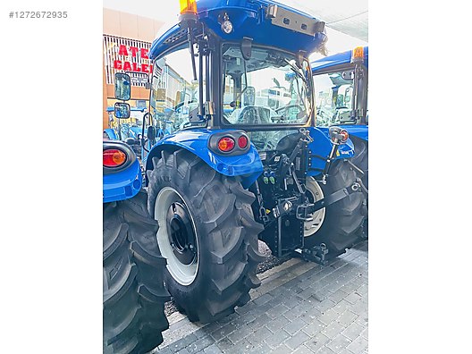 Machinery / Agricultural Machines / Tractors / New Holland / T4.75S