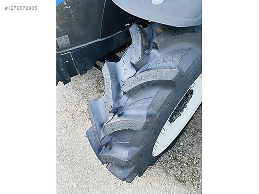 Machinery / Agricultural Machines / Tractors / New Holland / T4.75S