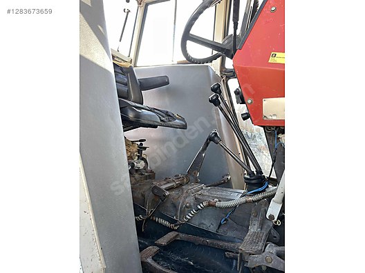 Machinery / Agricultural Machines / Tractors / Massey Ferguson / 285