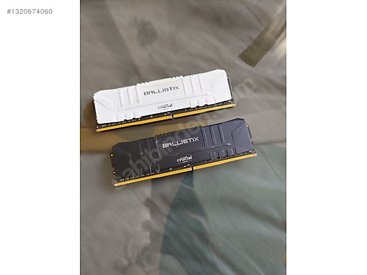 Crucial Ballistix BL8G30C15U4B 8x2 GB DDR4 3000MHz PC RAM BELLEK