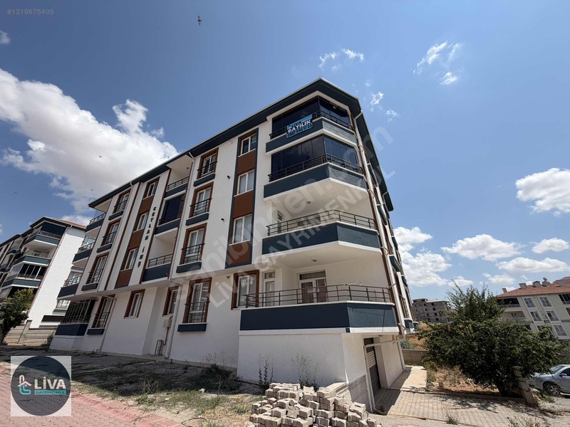 Korkmaz Gayrimenkul - LİVA GAYRİMENKUL'DEN KERVANSARAY MAH SATILIK 3+1 DAİRE (Sahibinden #1319675405)