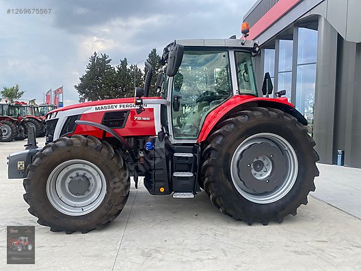Machinery / Agricultural Machines / Tractors / Massey Ferguson / 7S.165
