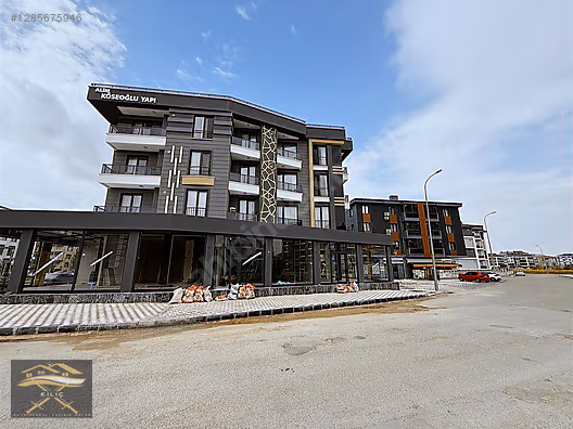 UYDUKENTİN KALBİNDE FARKLI M2 LERDE SON İKİ AD KİRALIK DÜKKANLAR #1285675946