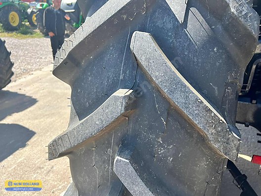 Machinery / Agricultural Machines / Tractors / New Holland / TR6.160S