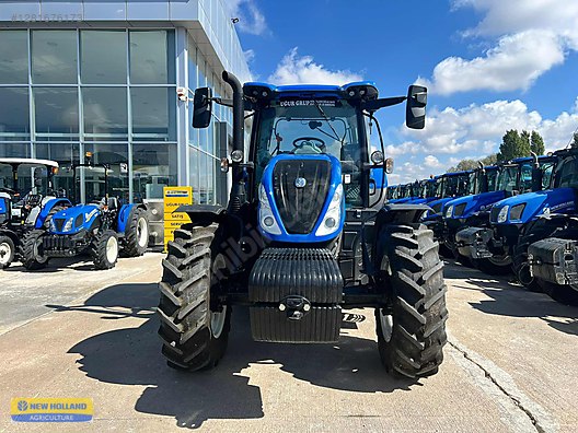 Machinery / Agricultural Machines / Tractors / New Holland / TR6.160S