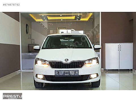 Skoda Fabia 1 0 Greentec Style Sifir Ayarinda Skoda Fabia Otomatik Dolu Paket 2018 Cikis Sahibinden Comda 874676782