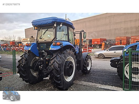 Machinery / Agricultural Machines / Tractors / New Holland / TD5.100