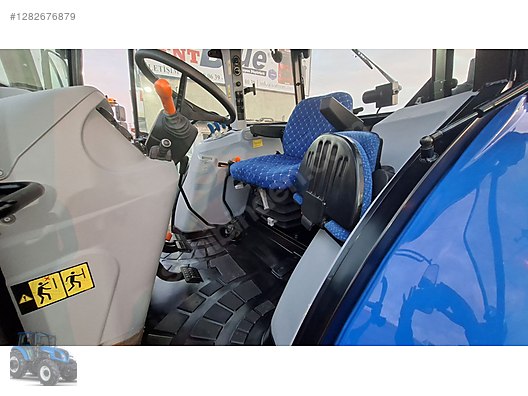 Machinery / Agricultural Machines / Tractors / New Holland / TD5.100