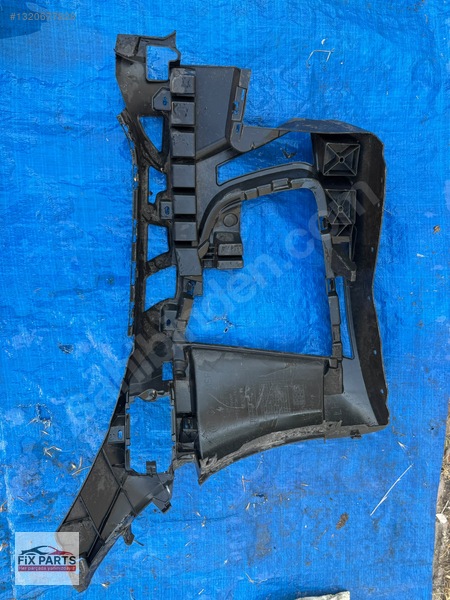 BMW 4 Serisi Tampon Braketi (Ön)