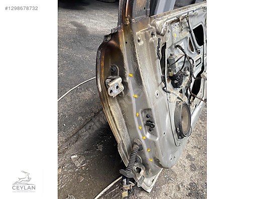 KİA SPORTAGE SAĞ ÖN KAPI (DOLU) görseli 3