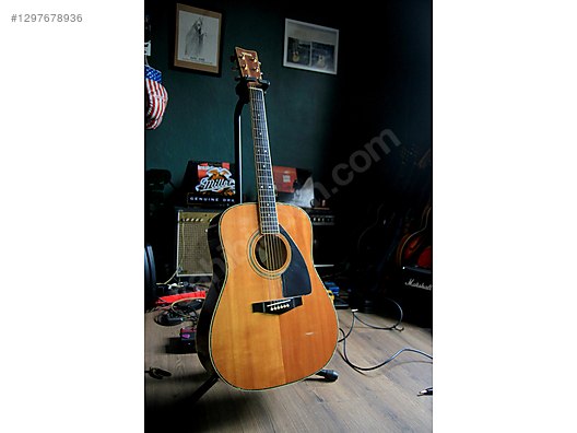 Yamaha Akustik Gitar - 1297678936