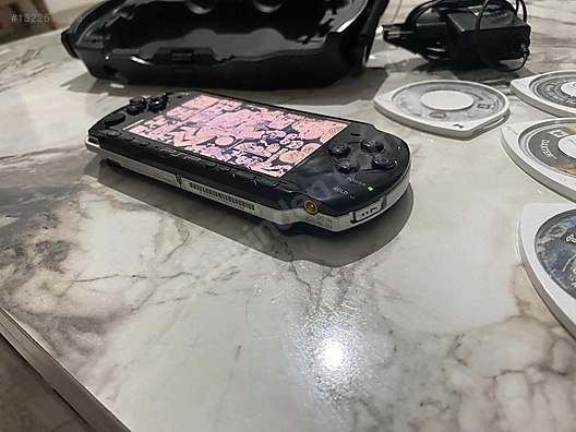 PSP 3004 çantalı oyunlu set+64gb CFW sahibinden.comda - 1322679455