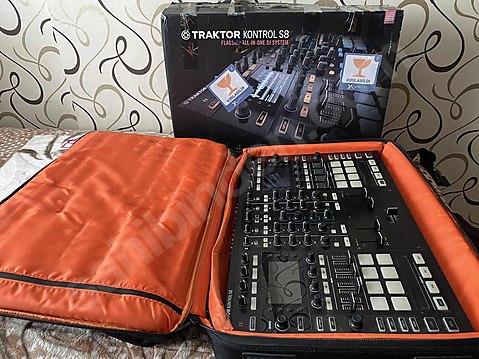 Traktor S8 + Soft Case + Orjinal Kutu