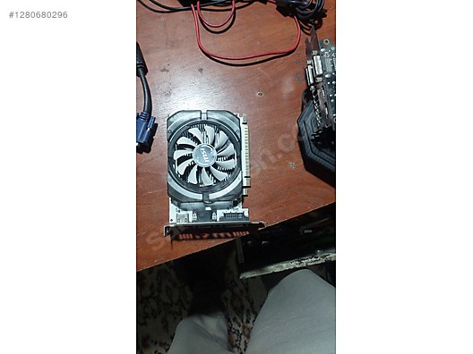 Used & Brand New Items / Computers / Desktops / Desktop Components / Graphics Cards