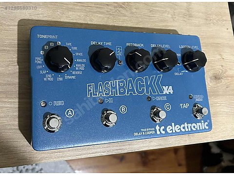 Tc Electronic Flashback X4 (Takas Yok) - Efekt Pedalı ve Diğer