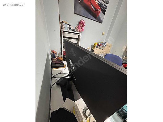 Used & Brand New Items / Computers / Monitors / LED & LCD Monitör