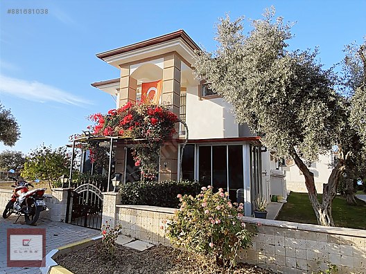 kusadasi merkezde tek mustakil ozel yapim villa satilik mustakil ev ilanlari sahibinden com da 881681038