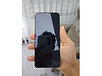 oppo a73 sıfıra yakın yanında siyah kılıf hediyemizdir