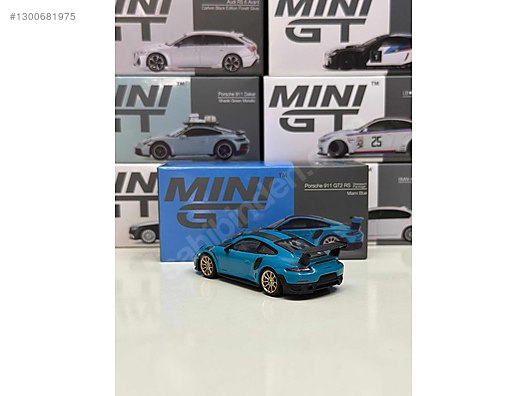 Mini GT Diecast Model Diorama Set - 1300681975