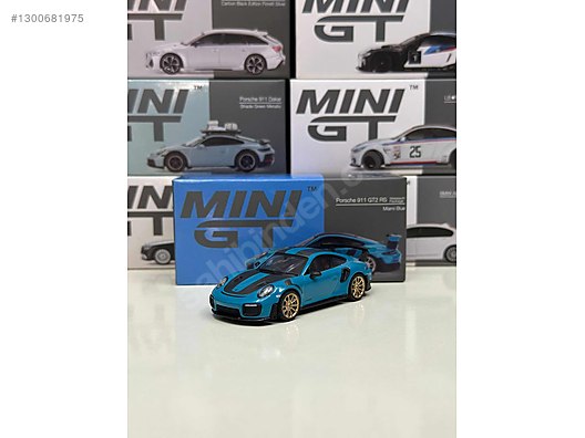Mini GT Diecast Model Diorama Set - 1300681975