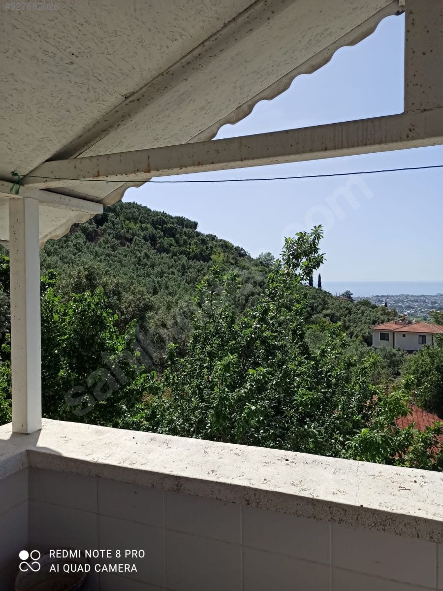 Kurşunlu gençali de müstakil bahçeli tripleks villa niteliğinde